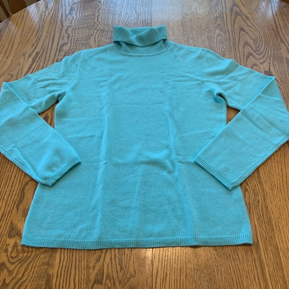Charter Club Sweaters - Charter Club Turquoise Turtleneck Sweater M EUC